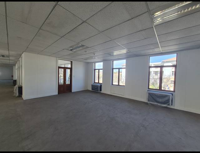 684M² OFFICE TO LET IN SANDTON CENTRAL